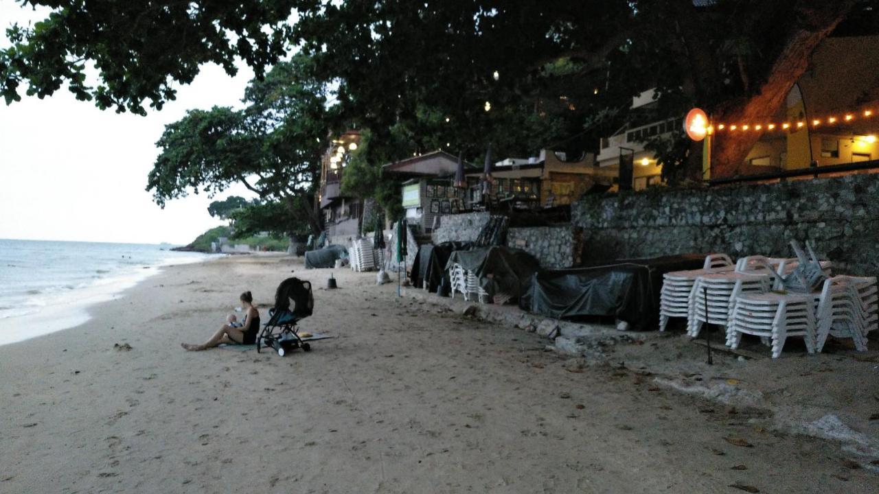 ホテル Guestpat Casabella パッタヤー エクステリア 写真